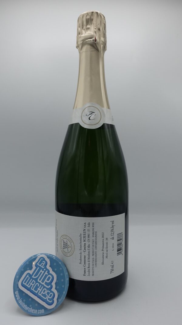 Franco Conterno - Na Punta Spumante Extra Brut made from Nebbiolo grapes in the single vineyard Bussia di Monforte, with 36 months of aging on the lees.