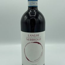 nebbiolo vino rosso Langhe Neive vino rosso Piemonte Langhe strutturato artigianale tradizionale fresco ottenuto con solo uva nebbiolo perfetto con le carni rosse
