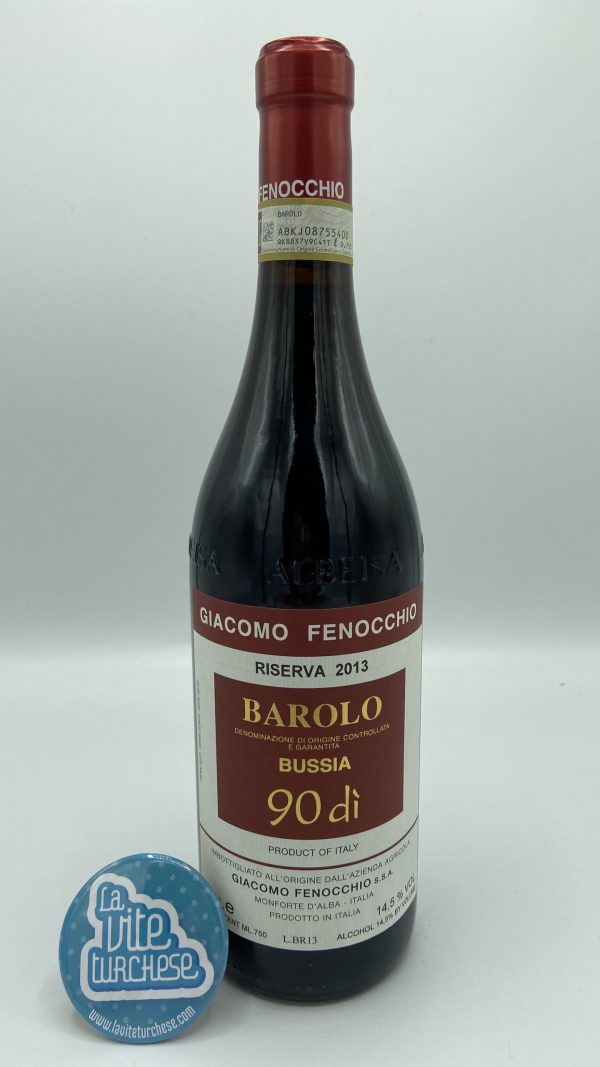 vino rosso Piemonte pregiato artigianale tradizionale riserva Barolo cru Bussia ottenuto con solo uva nebbiolo perfetto con i formaggi e il brasato