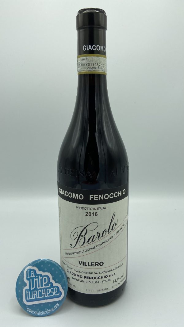 Piedmontese red wine traditional artisanal Barolo cru Villero obtained with only Nebbiolo grapes perfect with risotto and red meat