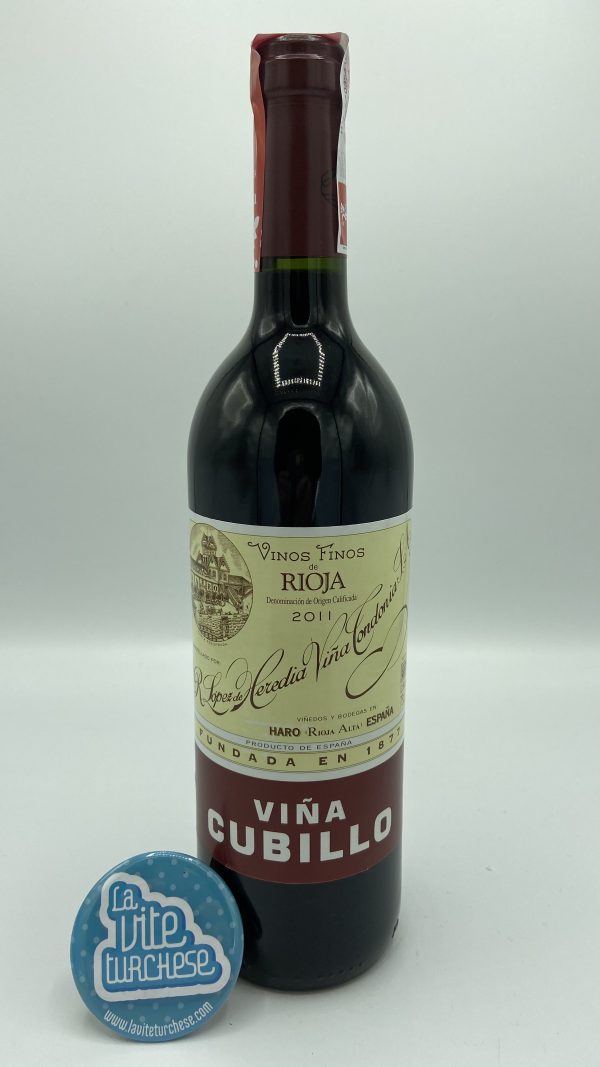 Red wine Rioja vigna Cubillo historical company traditional small production produced with tempranillo, garnacho, graciano and mazuelo grapes perfect with meat main courses