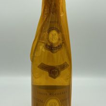 Vino spumante Champagne Francia metodo classico raffinato aristocratico vintage perlage fine ottenuto con uva chardonnay e pino nero perfetto con il pesce e il caviale