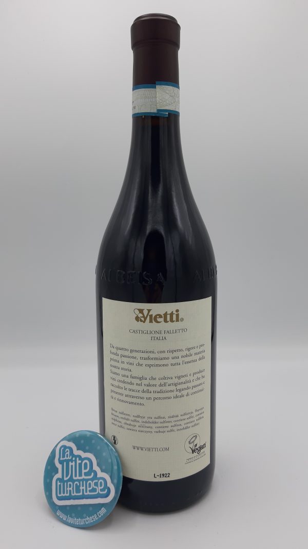 Barbera red wine Vigna Scarrone Castiglione Falletto grapes 100% barbera