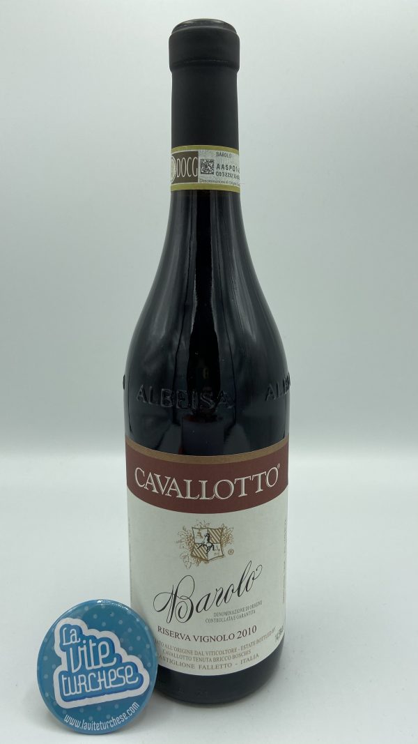 red wine Barolo DOCG Langhe Piedmont cru Vignolo traditional artisanal austere soft elegant obtained with only Nebbiolo grapes perfect with meat and truffles