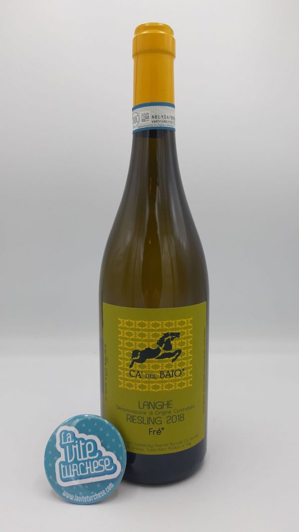 white wine Rhine Riesling international grape Langhe Treiso fresh artisanal hydrocarbon obtained with Riesling grapes perfect with fish and fresh cheeses