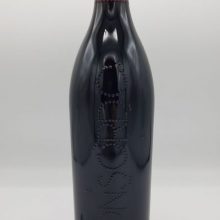 Langhe rosso vino rosso Alba Piemonte Vino rosso Langhe Alba Piemonte pregiato artigianale cantina storica uve internazionali prodotto con uva cabernet sauvignon merlot e syrah perfetto con affettati e salumi
