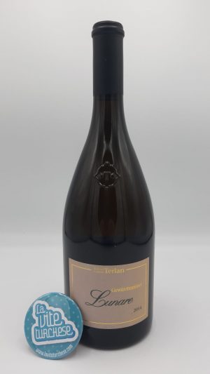 Vino bianco Terlano Alto Adige vino di qualità artigianale cantina storica prodotto con uva gewurztraminer perfetto con piatti asiatici speziati