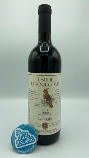 red wine Tuscany Chianti classic traditional innovative long-lived fresh soft mellow barrique obtained with Sangiovese and Black Malvasia grapes perfect with cured meats and aged cheeses and red meat