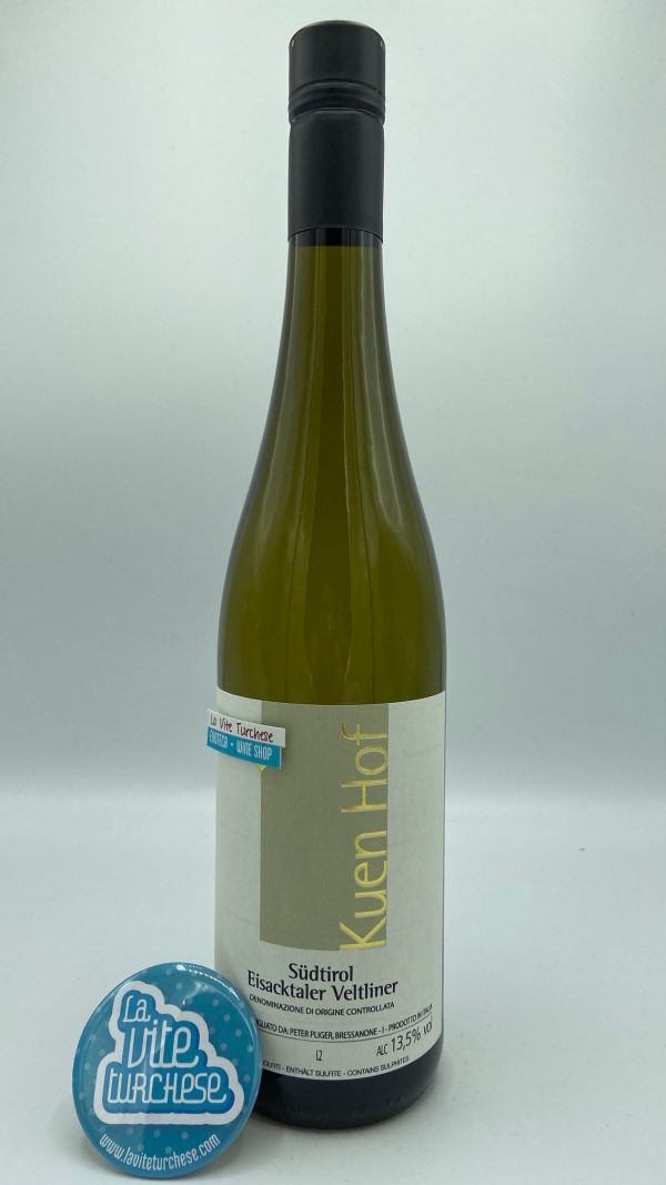 aromatic white wine Alto Adige traditional boutique fresh savory made with veltliner grapes perfect with fish and white meat