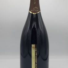 sparkling wine Alta Langa DOCG Piedmont Santo Stefano Belbo sparkling wine Alta Langa Piemonte DOCG Santo Stefano Belbo classic method traditional boutique crunchy perlage fresh aperitif made with Pinot Nero grapes perfect with appetizers and fish