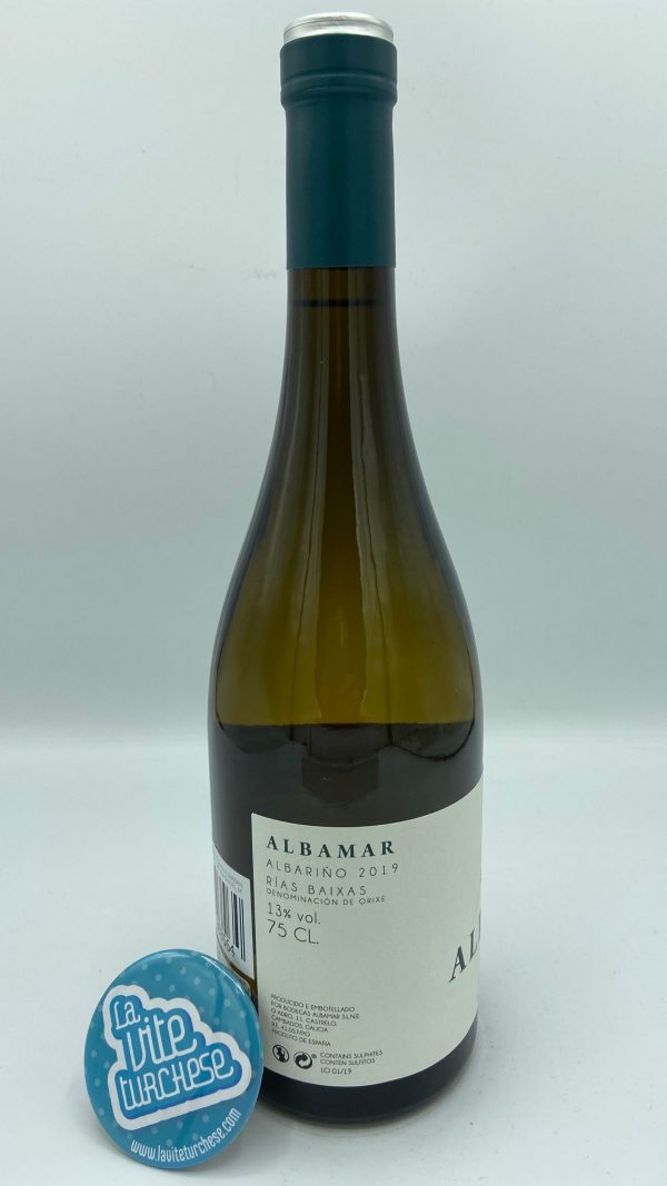 white wine from spain Rias Baixas grape albariño