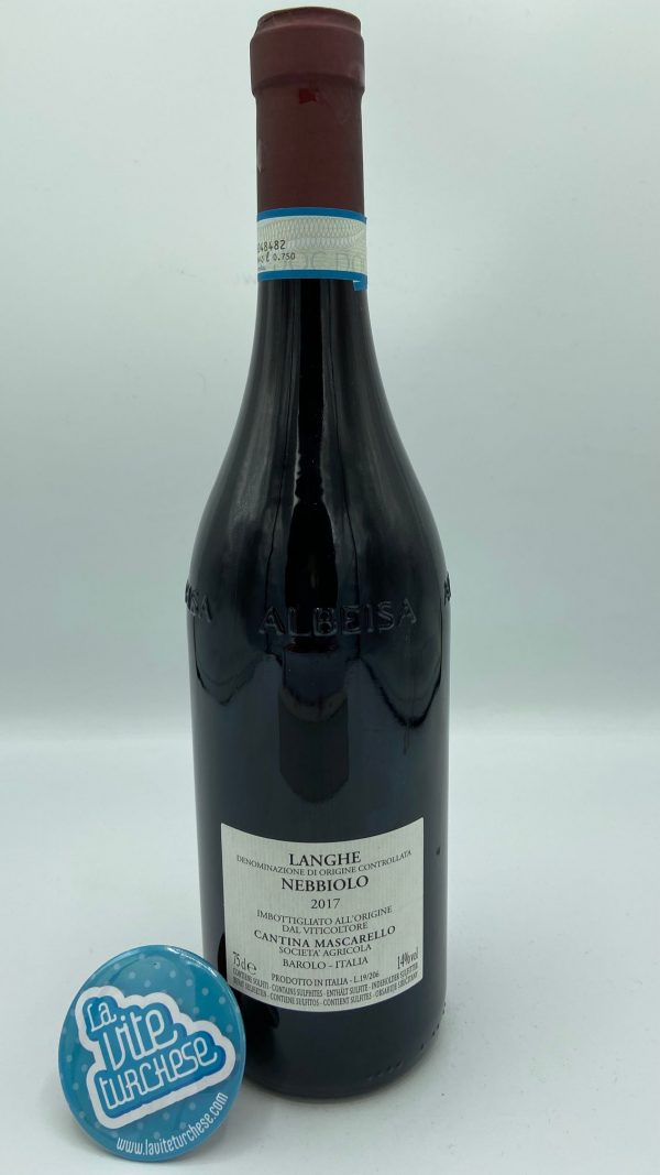 Nebbiolo red wine Langhe Barolo grapes Nebbiolo 100%