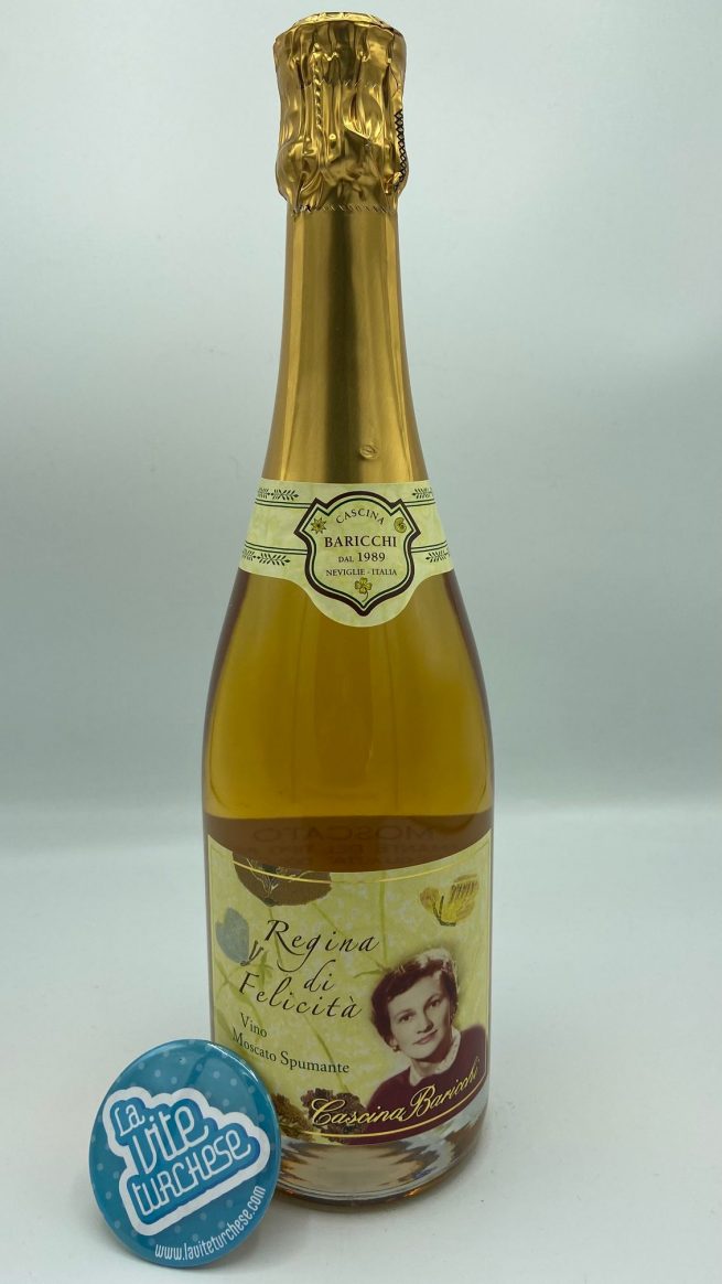sweet sparkling wine charmat method Neviglie Langhe Piemonte late harvest ice wine made with white moscato grapes perfect with foie gras cheeses and desserts