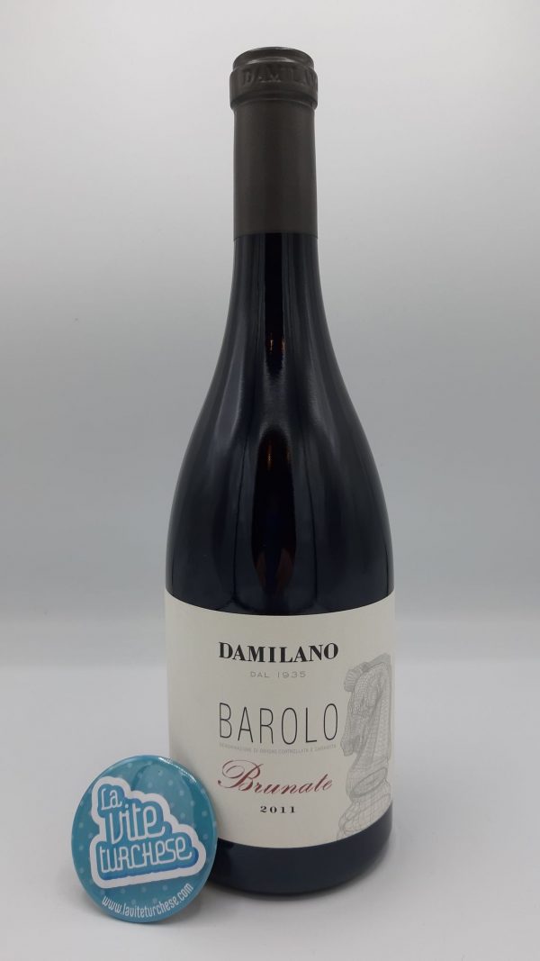 red wine Barolo cru Brunate La Morra Unesco Langhe Piedmont traditional refined fine fragrant structured tannins obtained with Nebbiolo grapes perfect with medium-aged cheeses and tajarin and roast