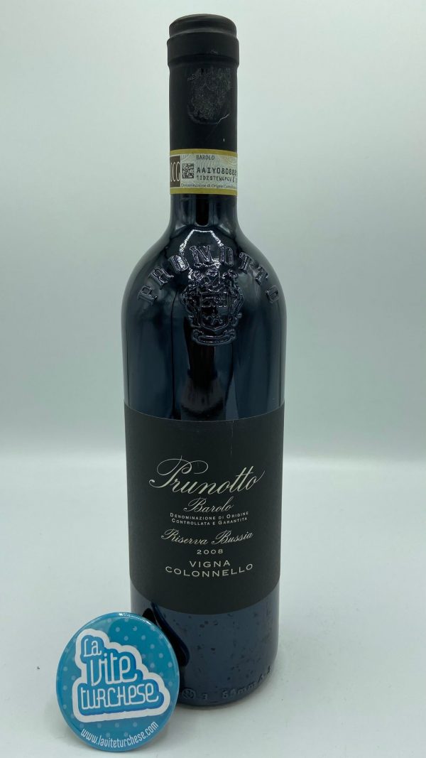 Red wine barolo cru Bussia Vigna Colonnello fine craftsmanship limited production produced only in the best years produced with nebbiolo grapes perfect with braised barolo