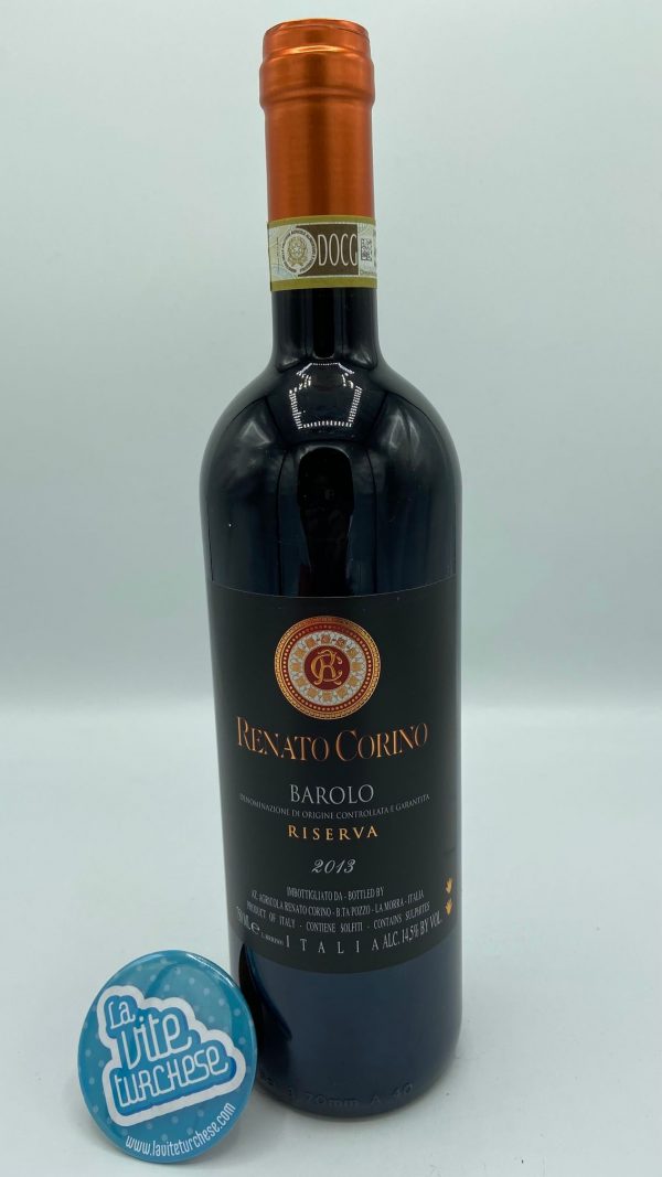 red wine Barolo Riserva La Morra Langhe Unesco Piedmont modern long aging enveloping soft tannins and fresh intense aromas liquorice obtained with Nebbiolo grapes perfect with aged cheeses