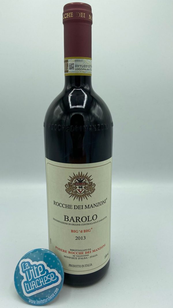 red wine Barolo cru Mosconi Monforte d'Alba Unesco Langhe Piedmont modern austere barrique refined complex obtained with Nebbiolo grapes perfect with red meat and aged cheeses