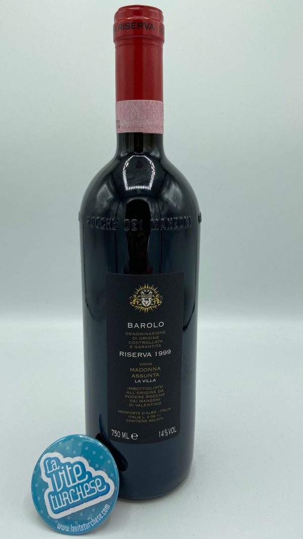 red wine Barolo cru Castelletto vineyard the Villa Monforte d'Alba Langhe Unesco Piedmont