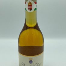 Tokaji sweet wine Hungary Sweet wine Hungary fine artisanal limited production company top grapes Fumint, Hárslevelű and Muscat de Lunel perfect with aged and blue cheeses