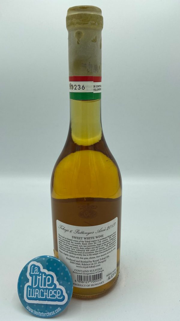 Tokaji sweet wine Hungary with Fumint, Hárslevelű and Muscat de Lunel grapes