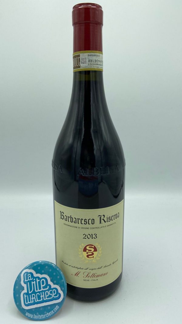 Barbaresco red wine Riserva fine artisan limited production produced only in the best years produced with 100% Nebbiolo grapes perfect with braised in Barolo