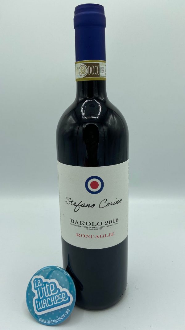 red wine Barolo cru Roncaglie La Morra Unesco Langhe Piedmont young producers modern fine elegant perfumed austere obtained with Nebbiolo grapes perfect with tajarin and truffle