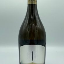 South Tyrolean white wine cooperative mountain dolomites Termeno full fresh long aging great aging capacity obtained with chardonnay grapes perfect with risottos and white meats