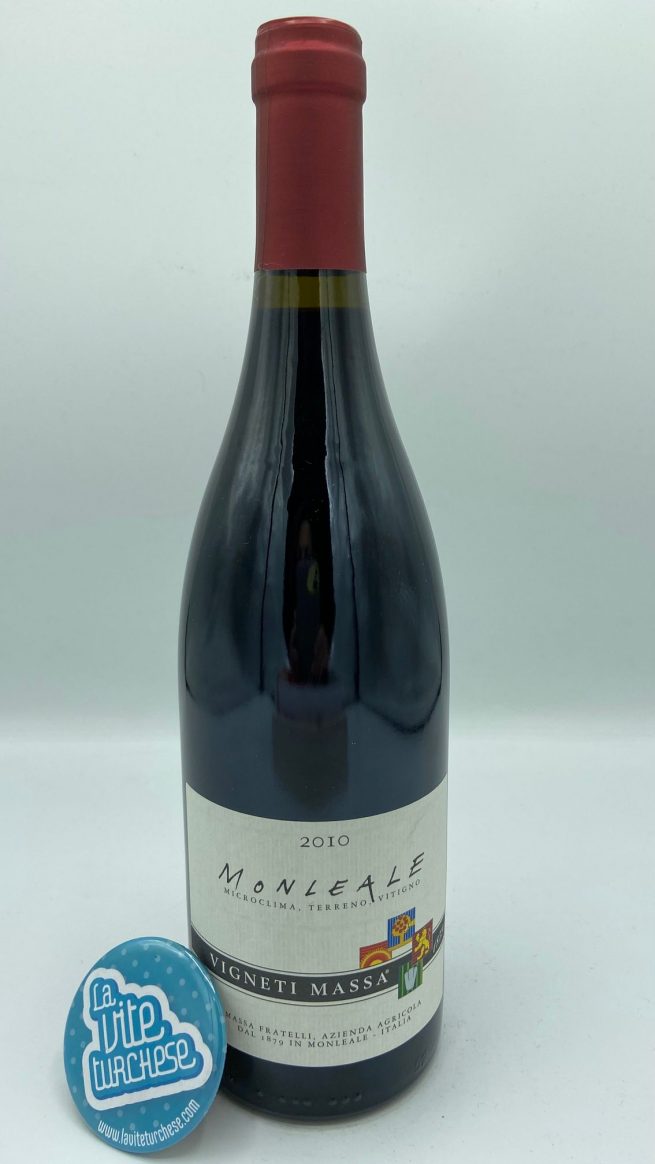 red wine Monleale colli tortonesi Derthona Piedmont fine austere unconventional boutique wine made from Barbera grapes perfect with red meat, truffle and medium mature cheese