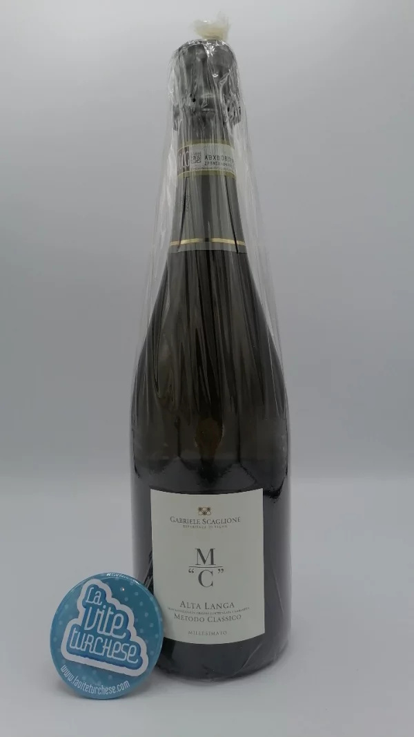Gabriele Scaglione - MC Alta Langa prodotto con uva Chardonnay e Pinot Nero e affinato sui propri lieviti per 36 mesi.