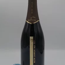 Paolo Berutti - Alta Langa Brut made with only Pinot Noir with 36 months on the lees in the Santo Stefano Belbo area.