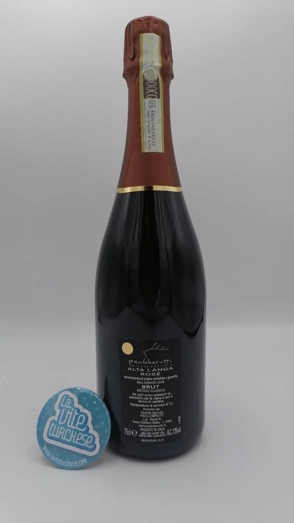 Paolo Berutti - Alta Langa Rosé Brut produced in only 3,000 bottles from Pinot Noir grapes, aged for 3 years on the lees.