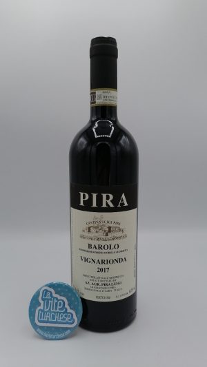 Luigi Pira - Barolo Vignarionda produced in the vineyard of the same name located in Serralunga considered the most important cru for intensity and tannins.
