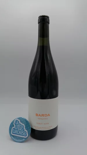 Bodega Chacra - Barda Pinot Noir is a great wine produced in Argentina by the Italian Incisa della Rocchetta family.