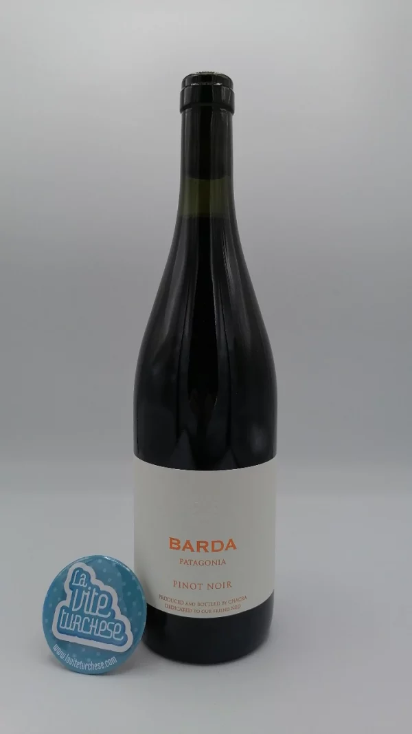Bodega Chacra - Barda Pinot Noir is a great wine produced in Argentina by the Italian Incisa della Rocchetta family.