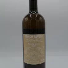 Ronco Severo – Pinot Grigio prodotto a Prepotto in Friuli Venezia e Giulia, con una vinificazione a lungo contatto con le bucce.
