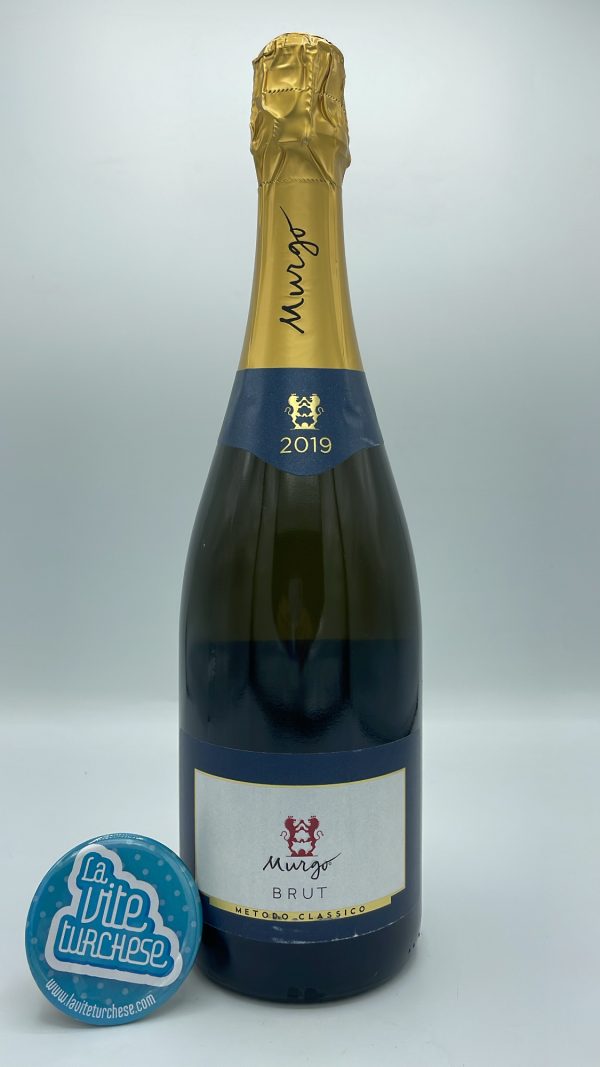 Murgo - Brut Metodo Classico made from Nerello Mascalese grapes on the eastern slope of Etna volcano, with three years on the lees.