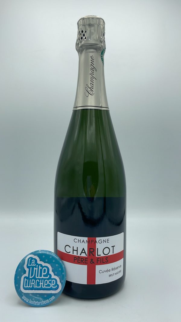 Charlot Père et Fils – Champagne Cuvée Réserve Brut Nature prodotto nella valle della Marna con uva Pinot Meunier e Chardonnay.