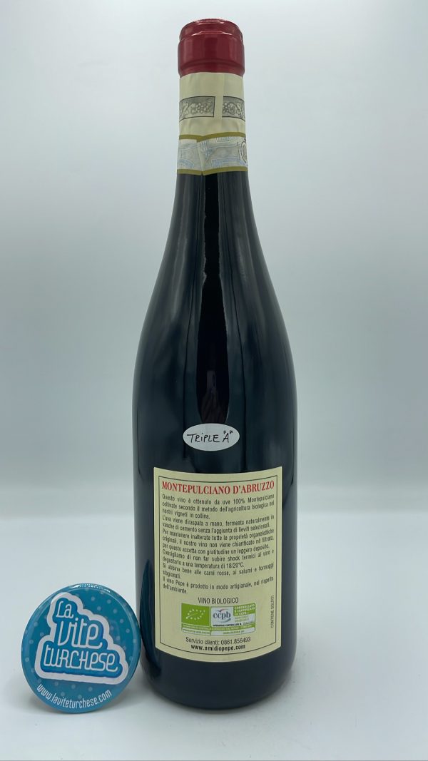Emidio Pepe - Montepulciano d'Abruzzo vinified with indigenous yeasts in vitrified cement tanks for 12 months.