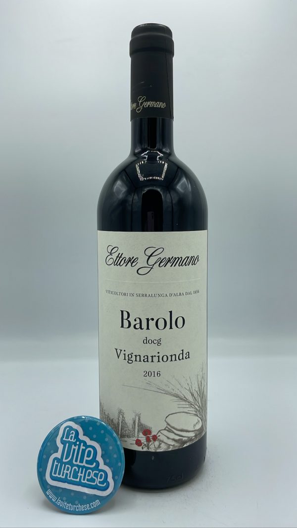 Ettore Germano – Barolo Vignarionda prodotto nella vigna più importante si Serralunga, con piante di 20 anni e una produzione di 2500 bottiglie.