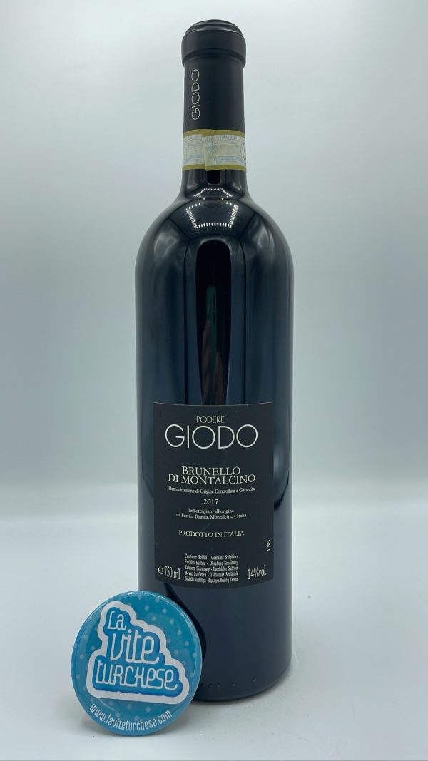 Giodo - Brunello di Montalcino produced in only 12000 bottles with 30 months of aging in barrique, large barrel and cement tanks.