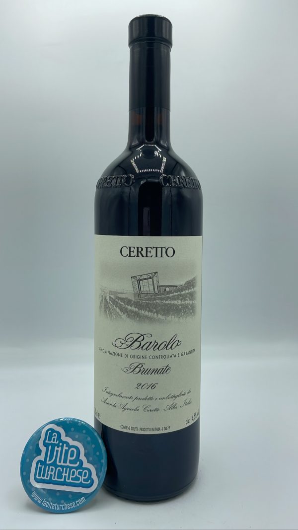 Ceretto – Barolo Brunate prodotto nell'omonimo pregiato cru situato tra La Morra e Barolo, famoso per la classe e la struttura.