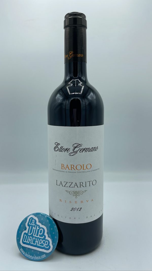 Ettore Germano – Barolo Lazzarito Riserva prodotto con piante di 90 anni nell'omonima vigna di Serralumga, affinato per 7 anni in cantina.