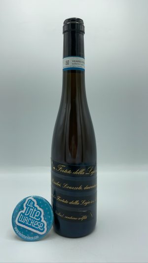 Forteto della Luja – Piasa Rischei Loazzolo prodotto con uva Moscato con vendemmia tardiva, affinato per 24 mesi in barrique.