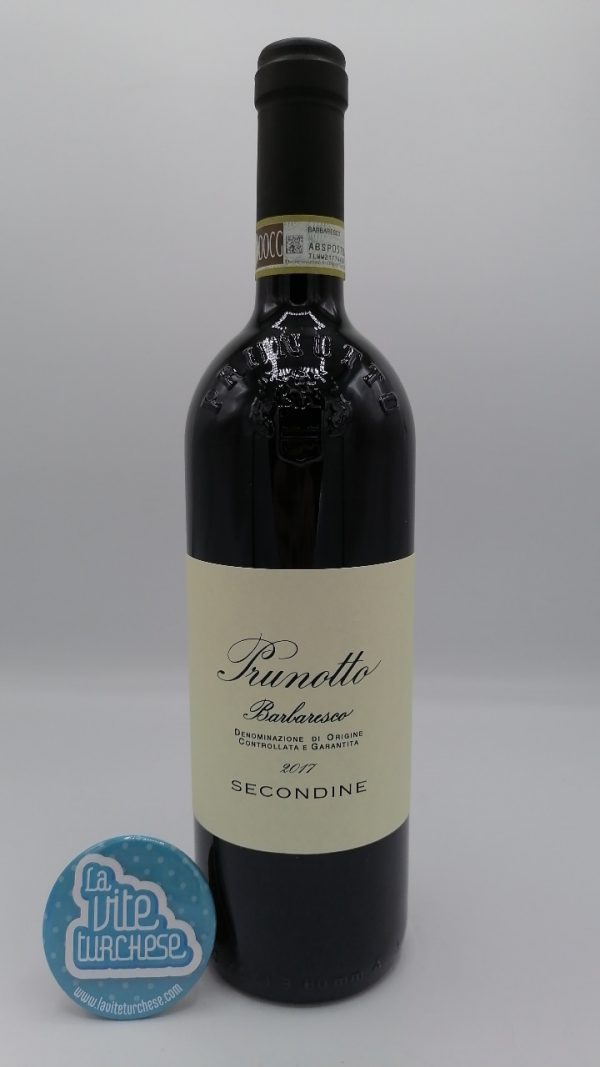Prunotto - Barbaresco Secondine prodotto nell'omonima vigna situata nel paese di Barbaresco, è stato affinato per 12 mesi in rovere.