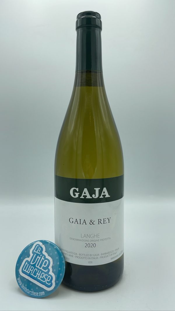 Gaja – Langhe Gaia & Rey primo Chardonnay prodotto in Langa tra i paesi di Treiso e Serralunga d'Alba, vinificato in botte di legno per 8 mesi.