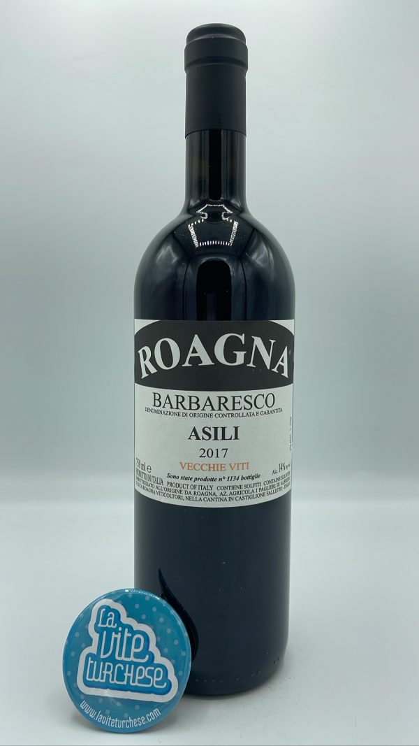 Roagna - Barbaresco Asili Vecchie Viti produced in the vineyard of the same name located in Barbaresco, with 50-year-old plants. 1000 bottles produced.