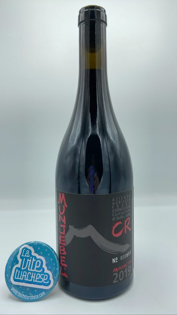 Frank Cornelissen - Munjebel Terre Siciliane CR Campo Re produced in the Etna district of the same name, 70-year-old plants. 3200 bottles.