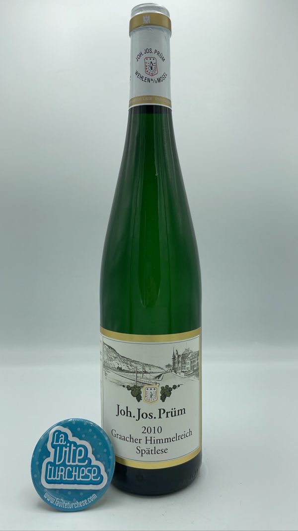 Joh Jos Prüm – Mosel Riesling Graacher Himmelreich Spätlese prodotto in una delle migliori vigne singole della Mosella. Vinificazione in acciaio.