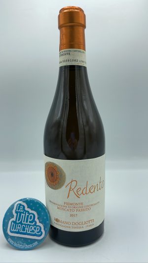 La Caudrina - Moscato Passito Redento produced in Castiglione Tinella, late harvest, aged for 18 months in wooden barrels.