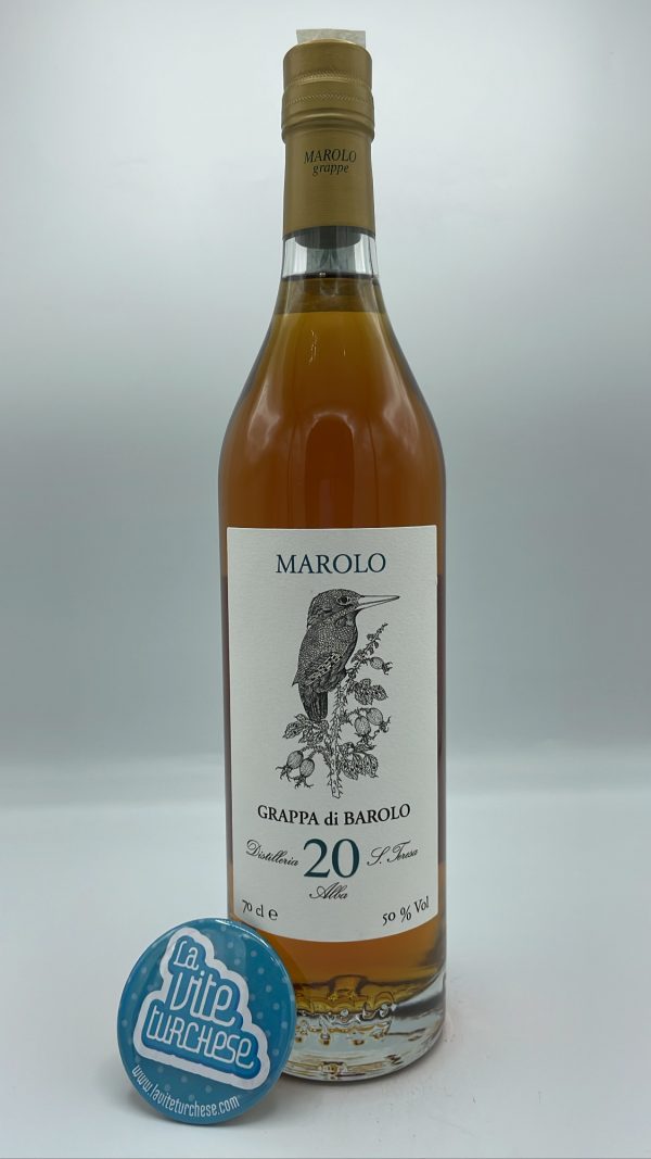 Marolo – Grappa di Barolo 20 anni invecchiata in piccoli fusti, vinacce del vintage 1996. Distillazione discontinua a bagnomaria.